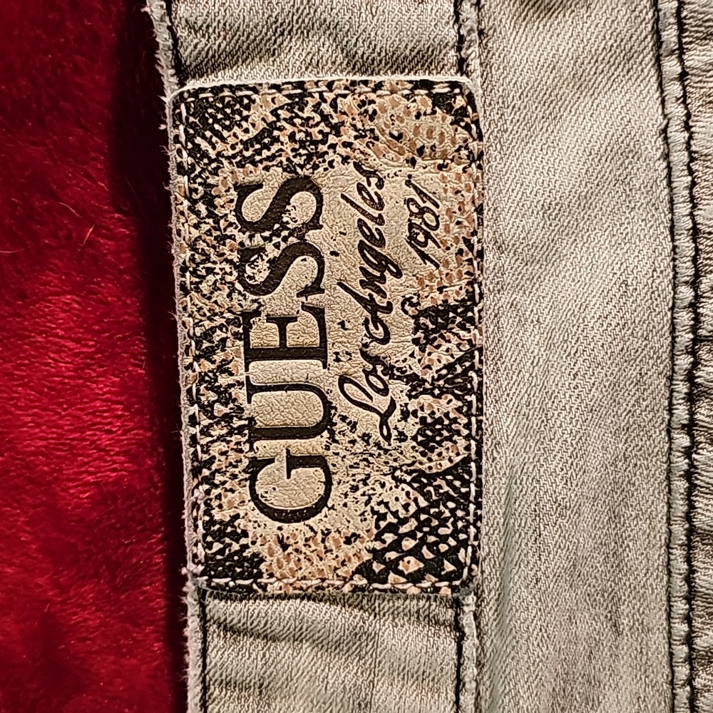 Woman's Guess Jeans, size 32, gray - Picture 11 of 11